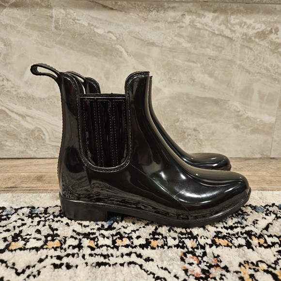 Black Rain Boots - Picture 4 of 7